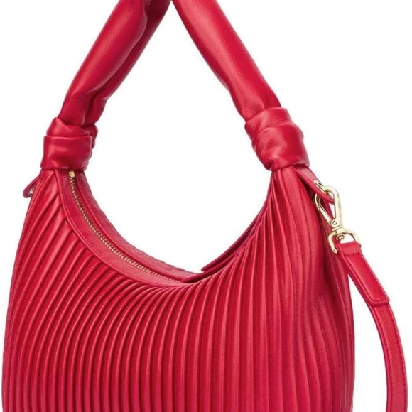 🔥❤️LOVE MOSCHINO Red Mini  Bag🔥 - Picture 3 of 8